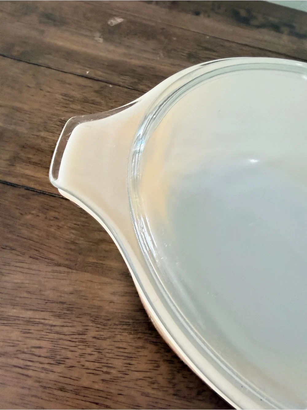 Vintage Pyrex Beige Trailing Flowers 475-B Casserole, 2.5 Liter with Glass Lid